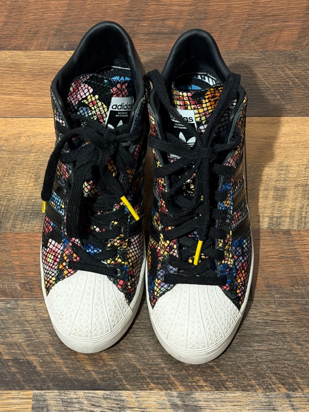 adidas Women Multicolor Wedge Mesh Pattern Sneakers - Black/White